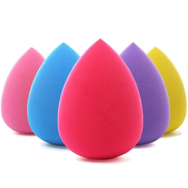 Set 6 bureti pentru aplicare fond de ten multicolor
