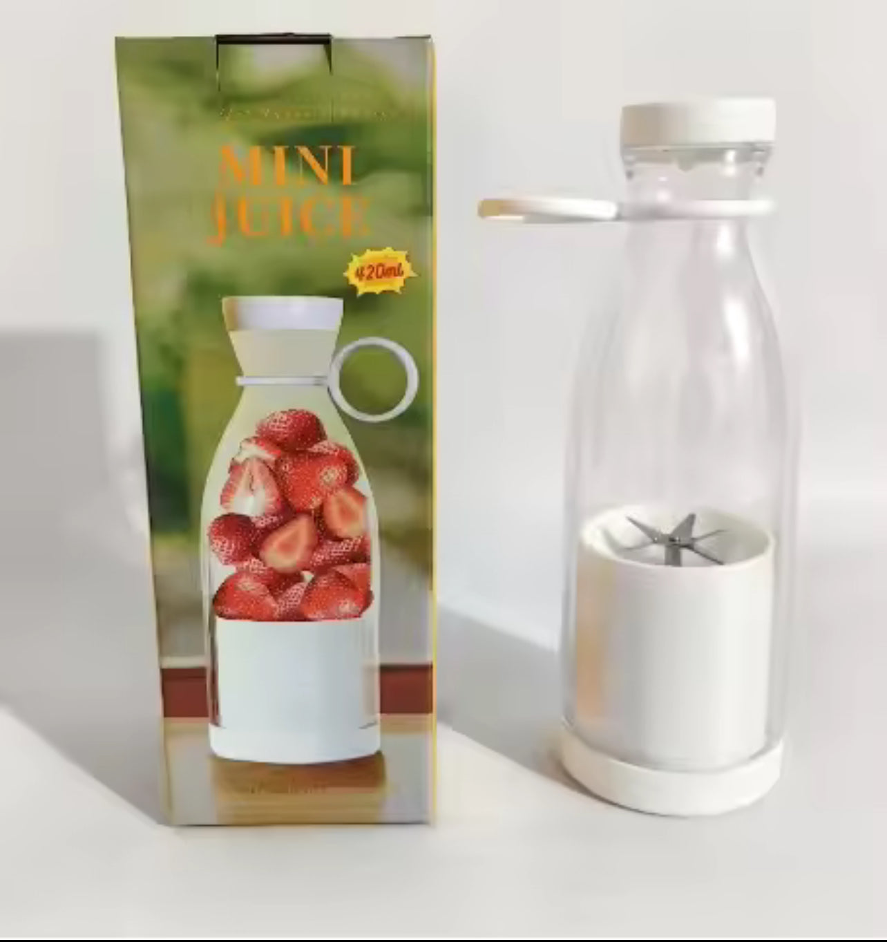 Blender pentru smoothie - suc sau shake, portabil si reincarcabil